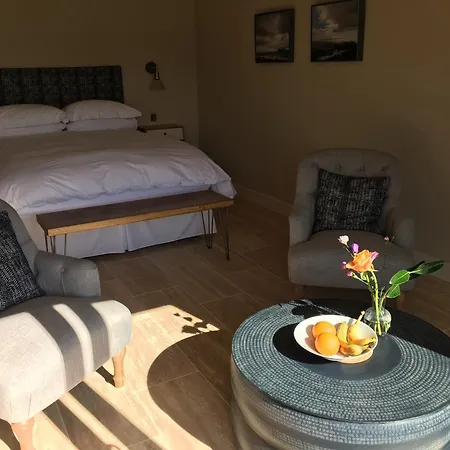 Kirkton Bay House Bed And Breakfast-3